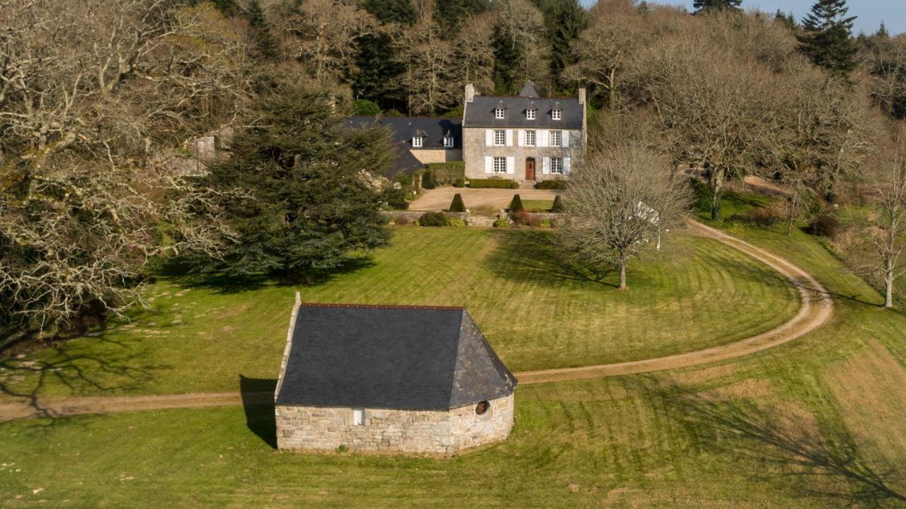 Manoir Tregont Mab Bed & Breakfast Quimper Exterior photo