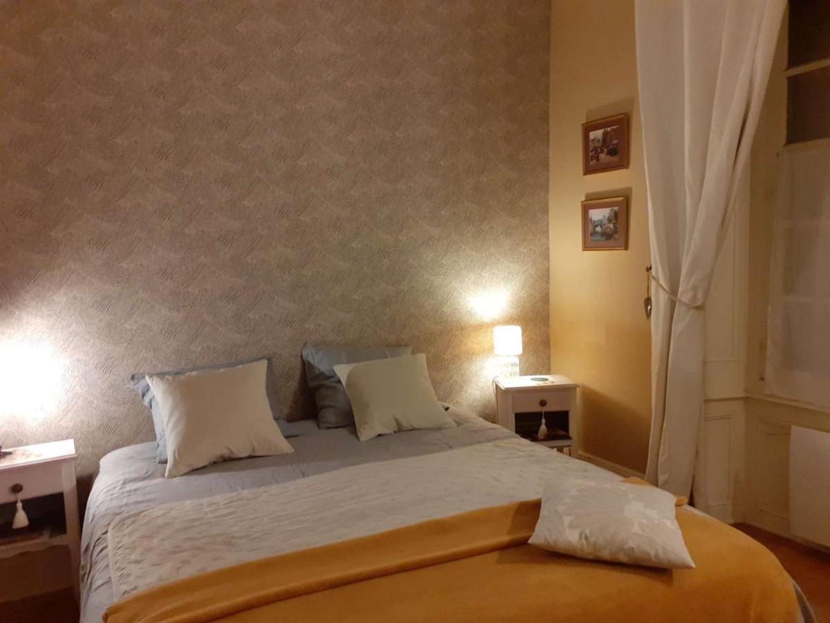Manoir Tregont Mab Bed & Breakfast Quimper Exterior photo
