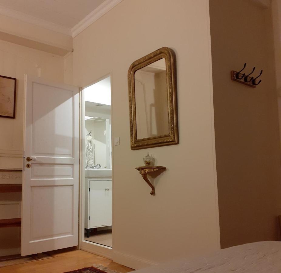 Manoir Tregont Mab Bed & Breakfast Quimper Exterior photo